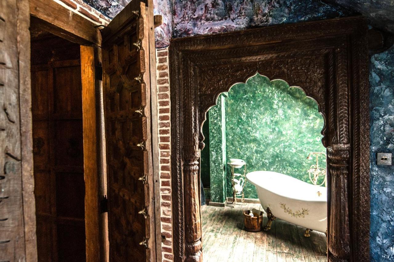Attic Апартаменти